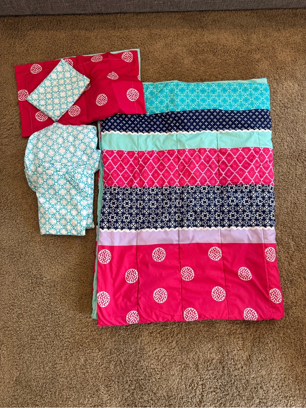 TWIN Size, 5 piece Girl’s Bedding Set